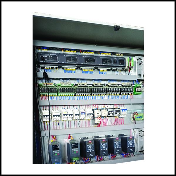 Quasar Three Phase 415 V Automatic PLC PANEL 5 A IP65 Industrial Automation_3