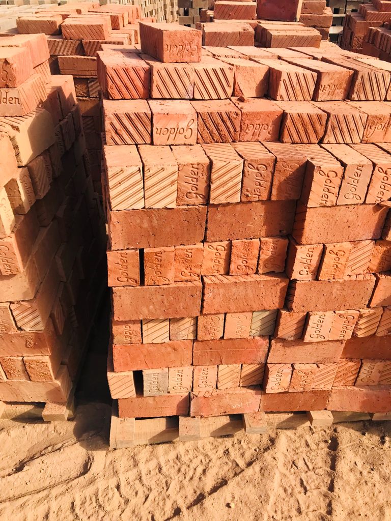 Clay Rectangular Red Bricks, Size: 225 X 112 X 75 mm