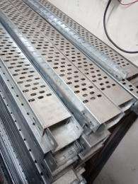 Galvanized Iron 1 - 3 mm 25 - 150 mm Perforated Cable Trays_0