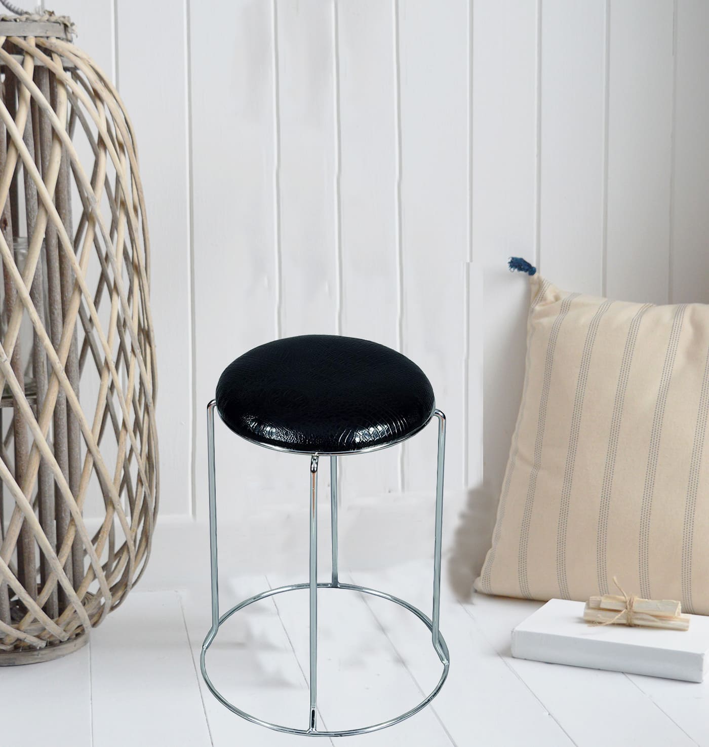 NGFC Stools Faux Leather Black_1