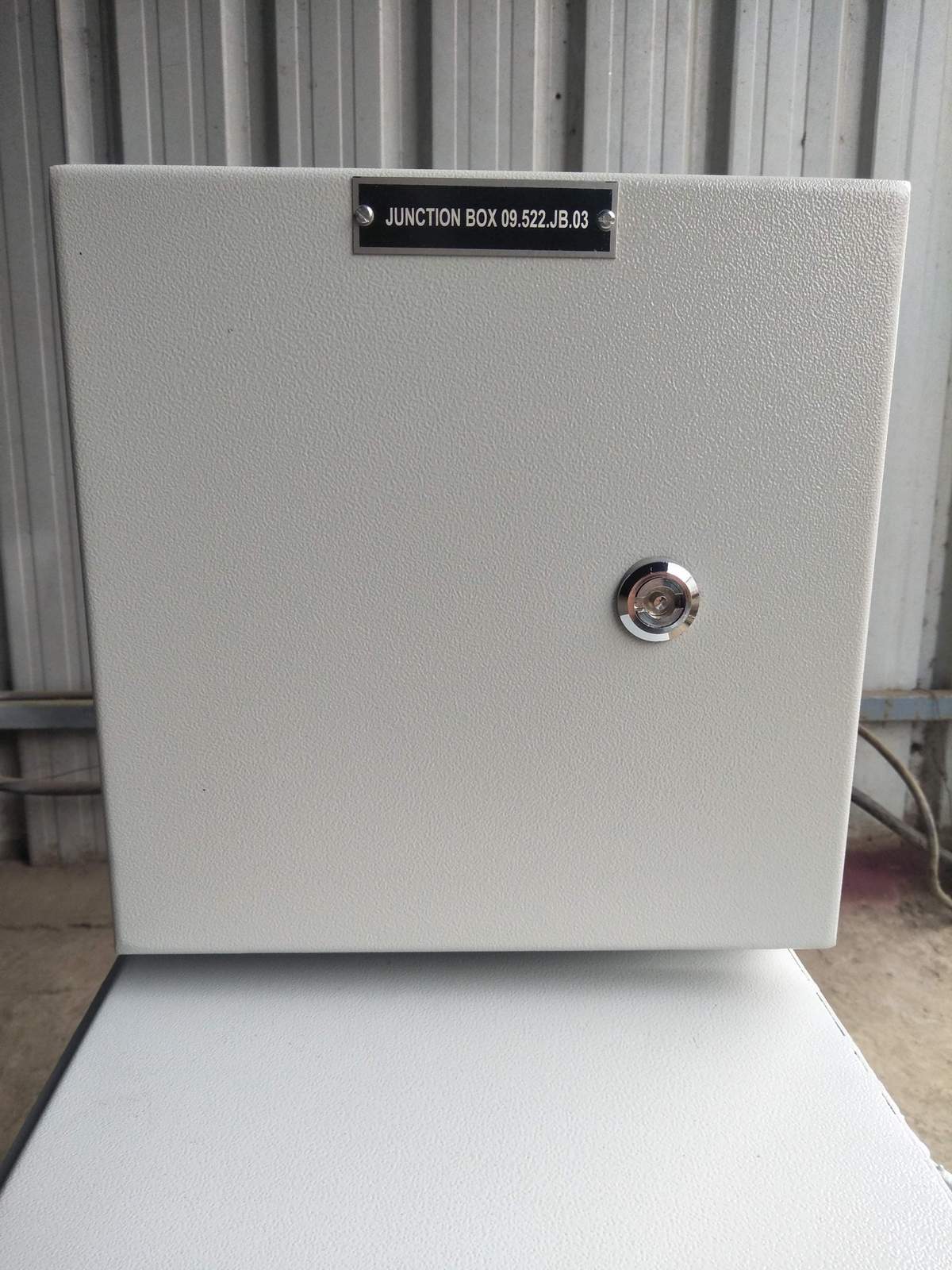 UNIQUE 350 x 250 x 150 mm Wall Mounted 2 ways Junction Boxes_1