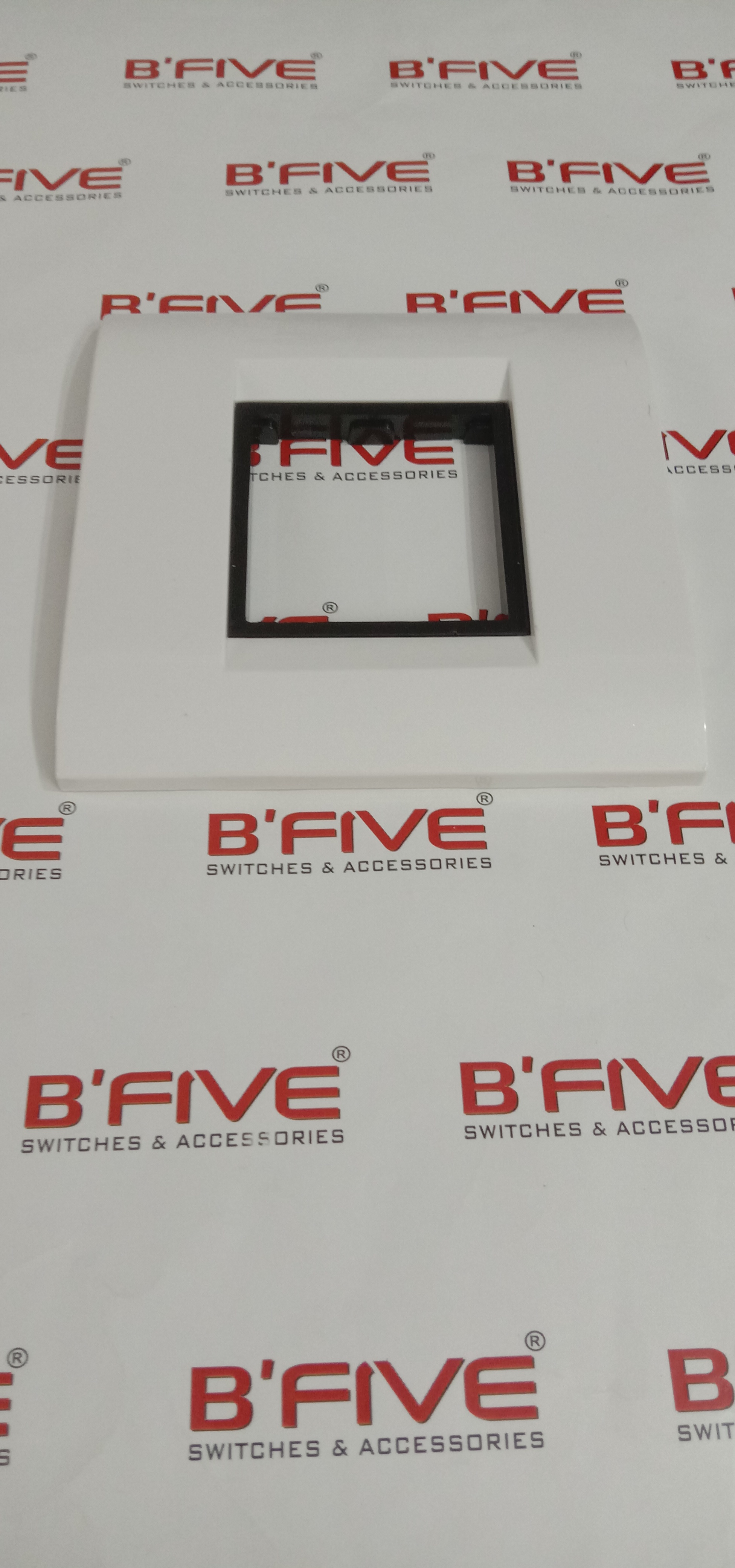 B'FIVE B-74T 4 Module White Modular Switch Plate Cover_1