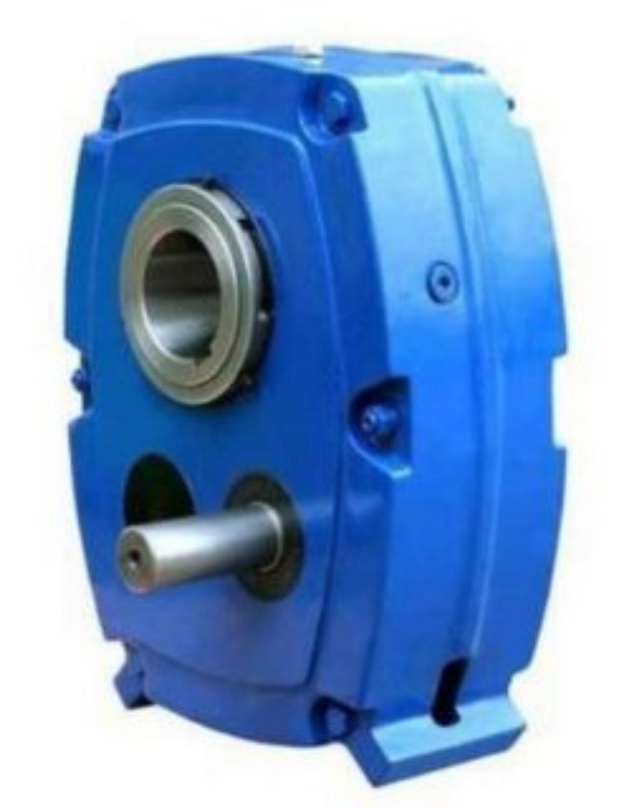 Buy 2 - 110 kW Worm Reduction Gear Box 5:1 - 7:1 100 - 4500 Nm online at  best rates in India