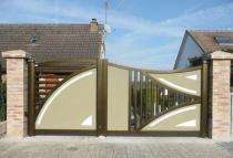 Artistic Manual Swing Gate 8 x 3 ft_0