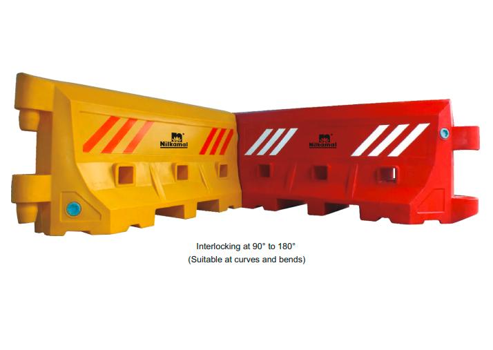 Nilkamal Interlocking & Water Fillable LLDPE Barricades 2100 x 600 x 840 mm_1