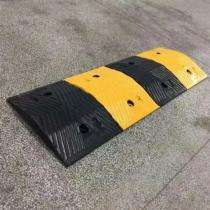 Amtrack Plastic Speed Breaker_0