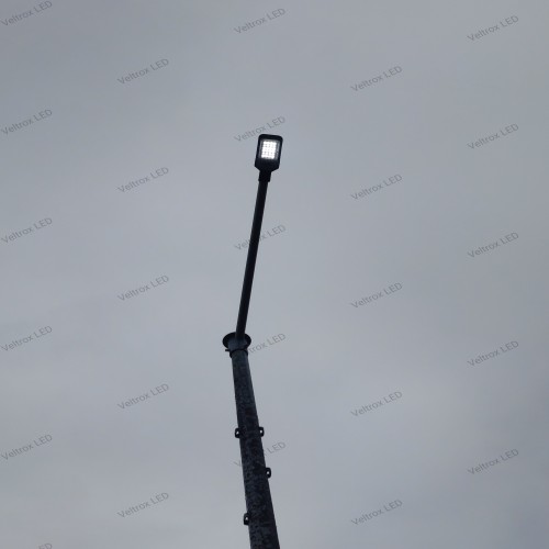 Veltrox 25 W Cool White IP66 10 kV LED Street Lights_2
