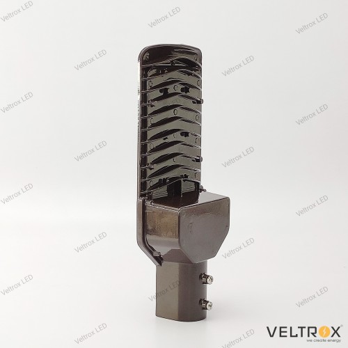 Veltrox 32 W Cool White IP66 10 kV LED Street Lights_3