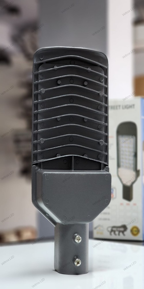 Veltrox 36 W Cool White IP66 10 kV LED Street Lights_3