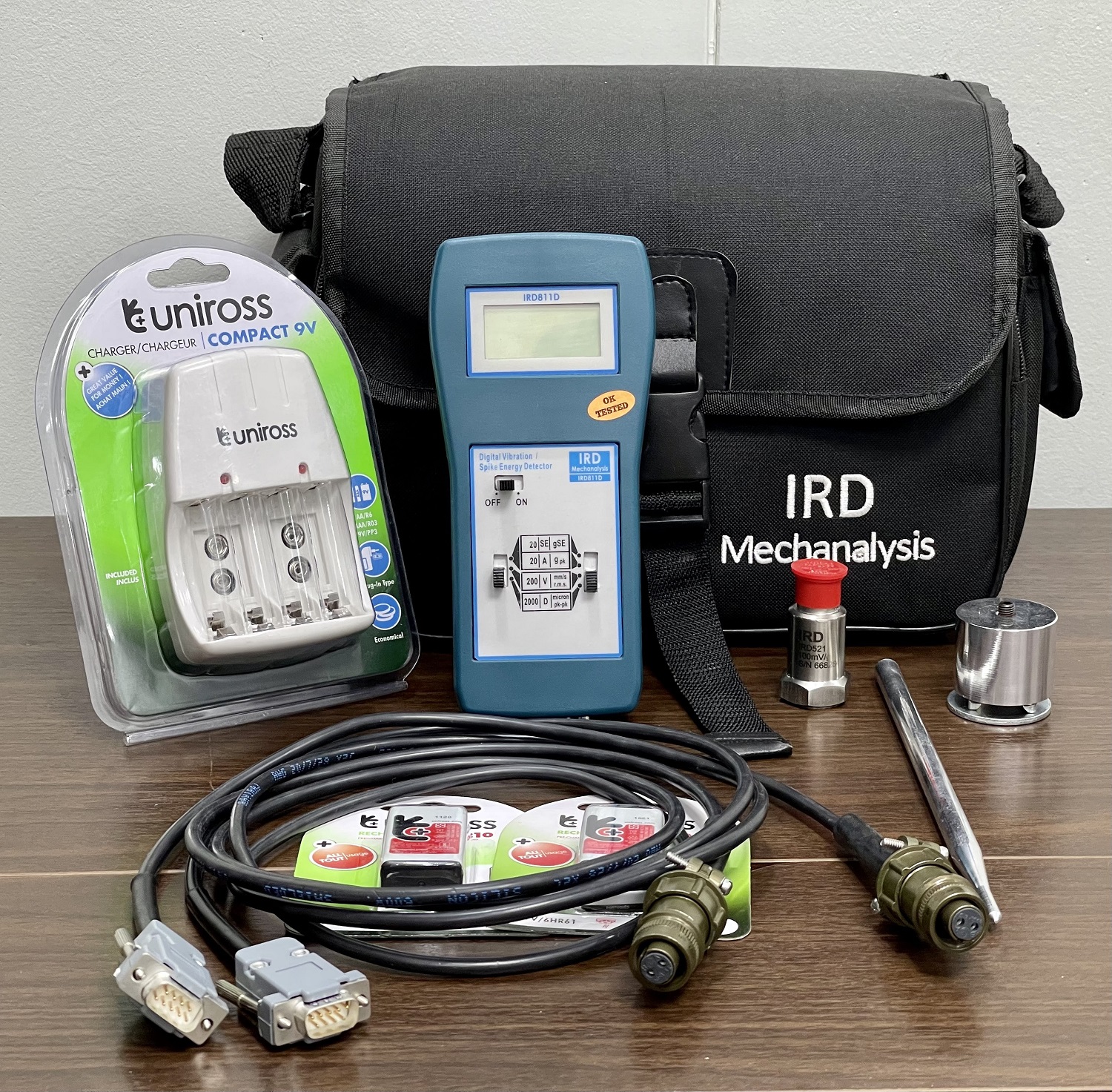 IRD Mechanalysis Vibration Meter 0 to 2000 mm/sec Velocity, IRD811D_1