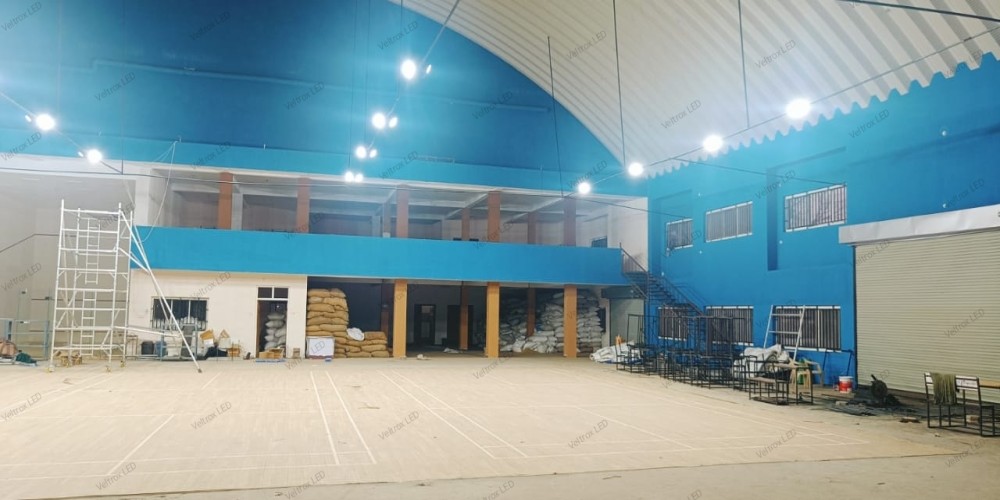 Veltrox 150 W White IP66 10 kV 18000 Lumen VLT-SPT-150-WH LED Flood Lights_1