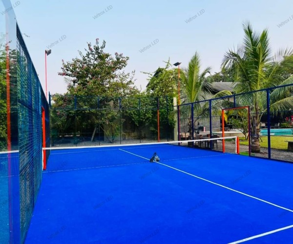 Veltrox 200 W White IP66 10 kV 24000 Lumen VLT-SPT-200-WH LED Flood Lights_1