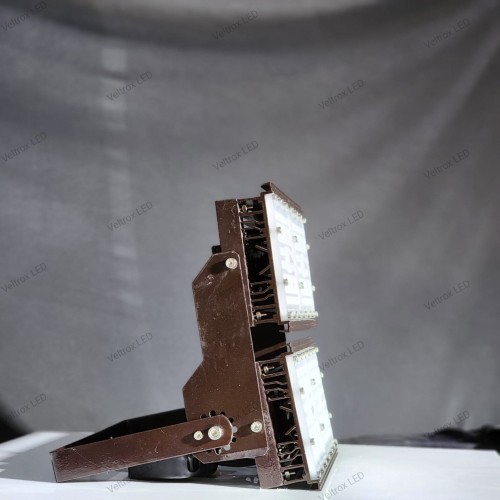 Veltrox 200 W White IP66 10 kV 24000 Lumen VLT-SPT-200-WH LED Flood Lights_4