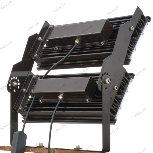 Veltrox 250 W White IP66 10 kV 30000 Lumen VLT-SPT-250-WH LED Flood Lights_1