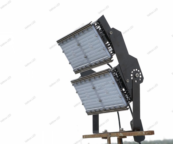 Veltrox 250 W White IP66 10 kV 30000 Lumen VLT-SPT-250-WH LED Flood Lights_2