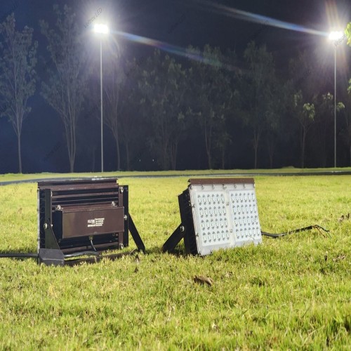 Veltrox 120 W White IP66 10 kV 16800 Lumen VLT-STD-120-WH-60 LED Flood Lights_3