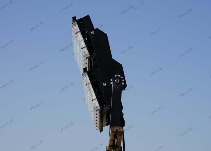 Veltrox 240 W White IP66 10 kV 33600 Lumen VLT-STD-240-WH-60 LED Flood Lights_2