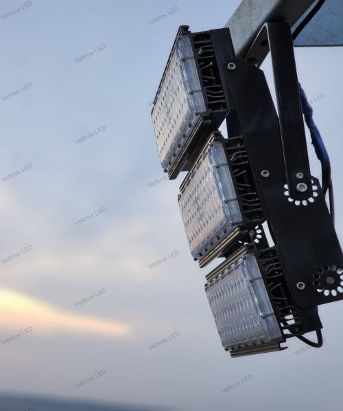 Veltrox 360 W White IP66 10 kV 50400 Lumen VLT-STD-360-WH-60 LED Flood Lights_4