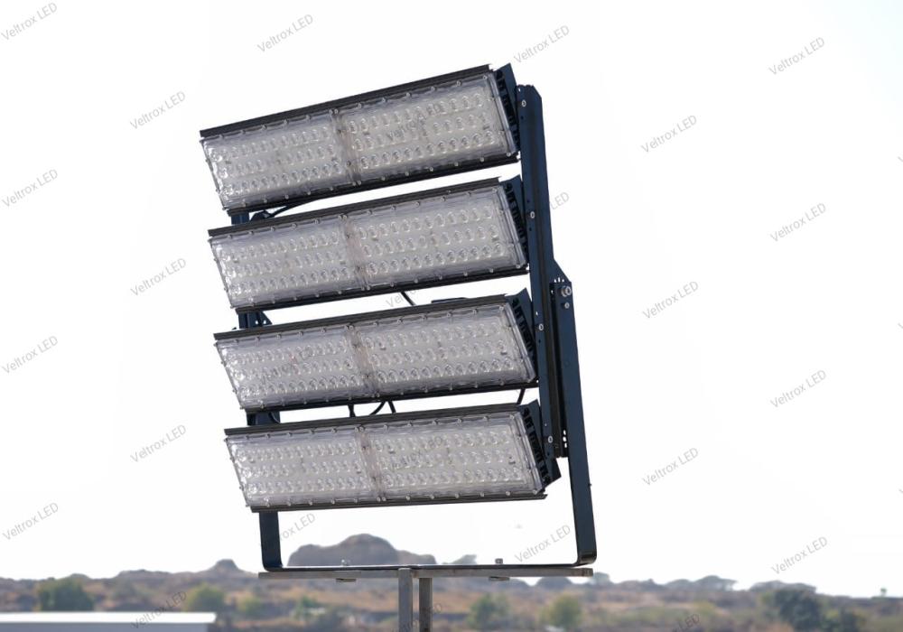 Veltrox 1000 W White IP66 10 kV 140000 Lumen VLT-STD-1000-WH-60 LED Flood Lights_3