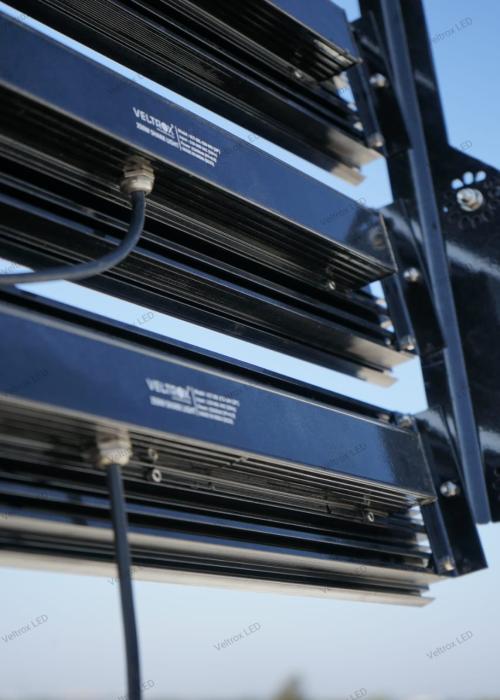 Veltrox 1000 W White IP66 10 kV 140000 Lumen VLT-STD-1000-WH-60 LED Flood Lights_4