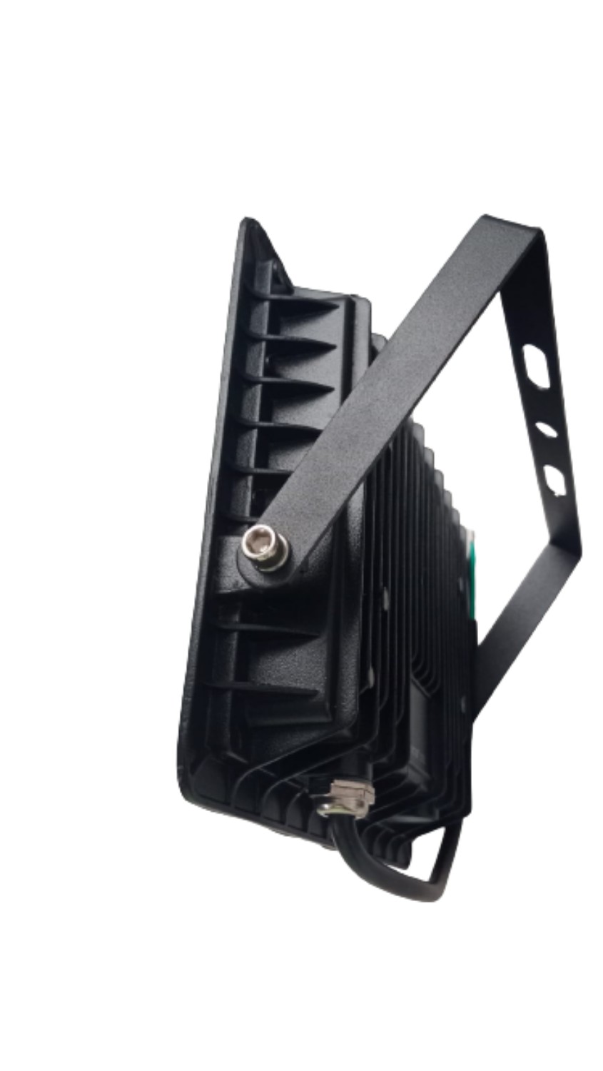 COMPACT 30 W Cool White IP66 6 kV 3900 Lumen L-431CW LED Flood Lights_1