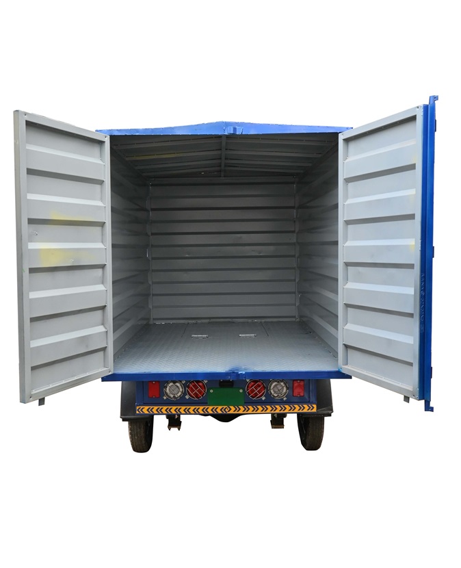 Bahubali Close Body Loader Blue Electric Rickshaw Loader_2