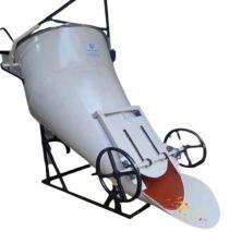 Concrete Bucket Banana 0.25 m3_0