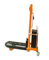 SKF 0.5 - 1.5 ton Battery Operated Stacker SKF-15 1000 mm_0