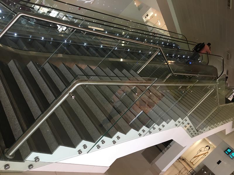 Real Ferro Stainless Steel Handrail Polished 1400 x 950 mm_2