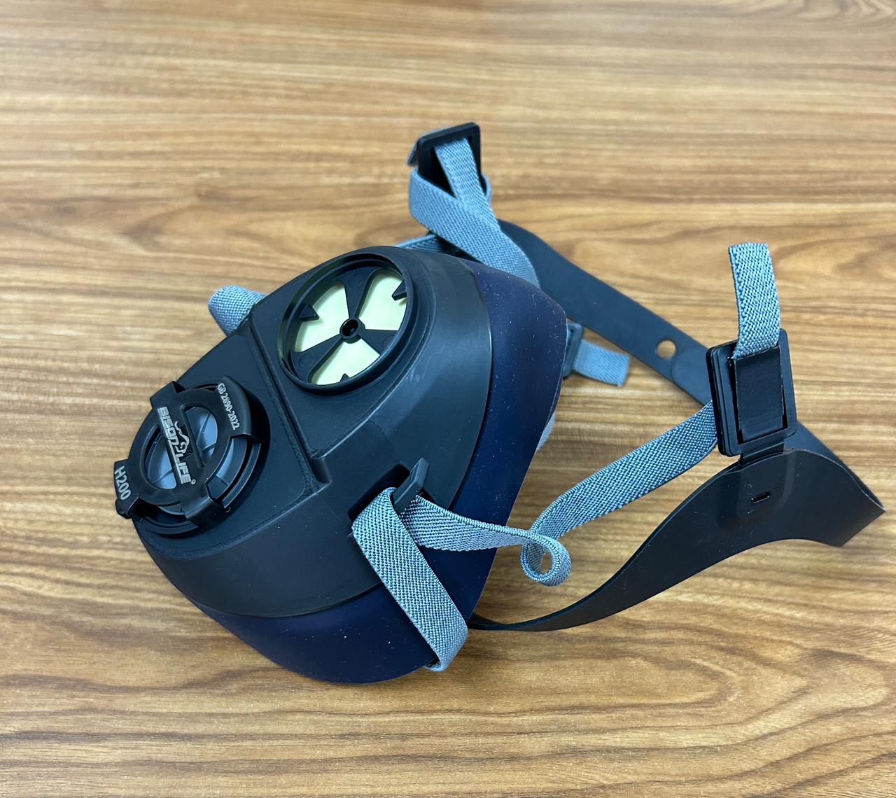 BisonLife Respirator Half Face IP54 Silicone Black_1