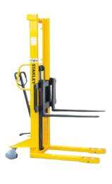 1500 kg Manual Stacker 1600 mm_0