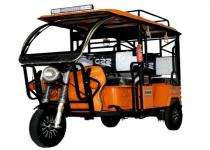 Hunda 140 km 4.9 kWh Electric Rickshaw_0