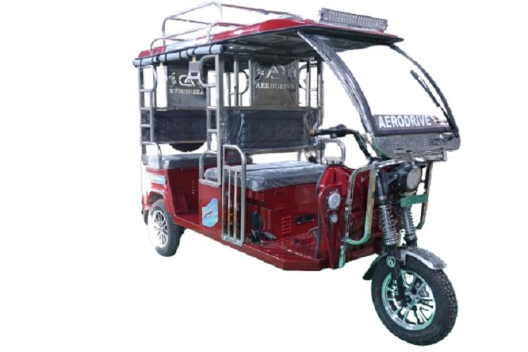 AERODRIVE 140 km 105 Ah Electric Rickshaw_1