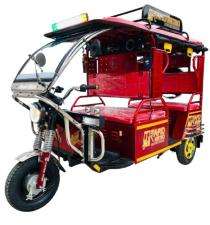 Rapid Metro 120 km 7.39 kWh Electric Rickshaw_0