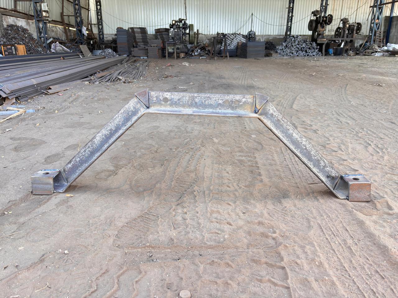 Mild Steel 11 KV Hot-Dip Galvanized V Type Cross Arm_1