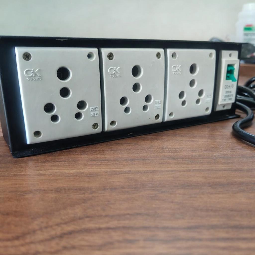 CHL Universal Socket 3 Socket Universal 10.2 in Extension Board_4