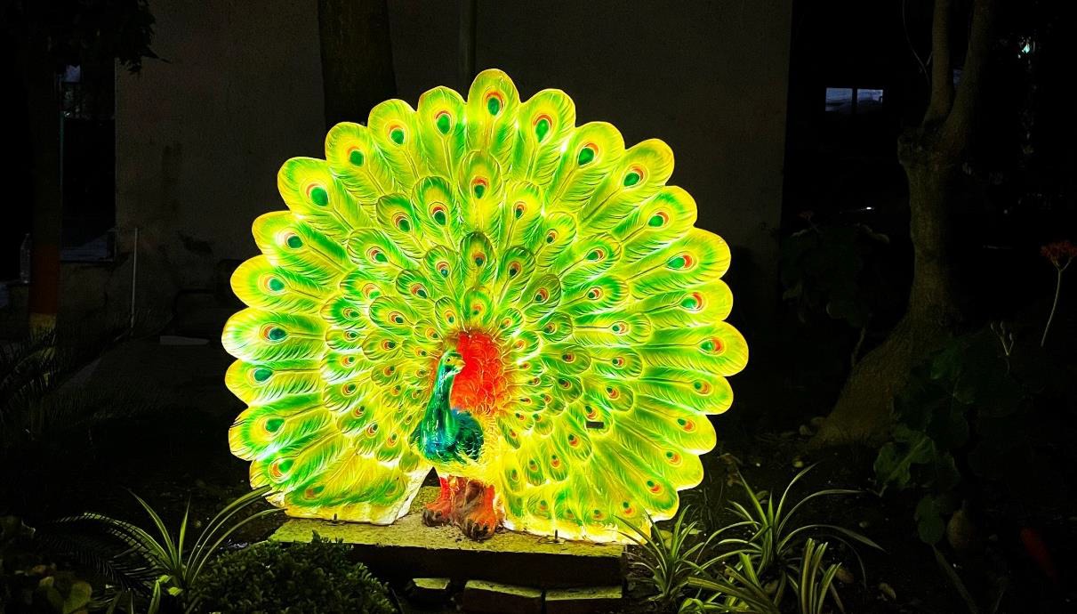 Groen PCOCK004 120 W Animal IP65 Warm White FRP Garden Light_1