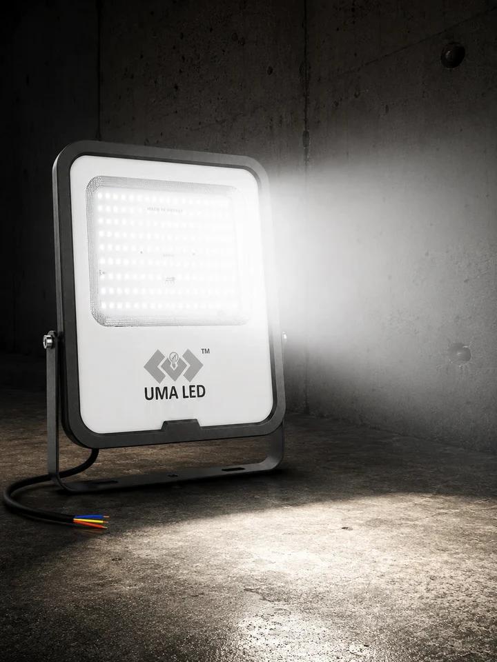 UMA LED 200 W White IP65 4 kV 20000 Lumen FL200W LED Flood Lights_2